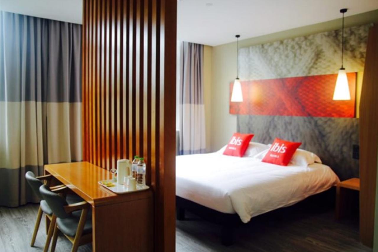 Ibis Chengdu Meizhou Center Luaran gambar